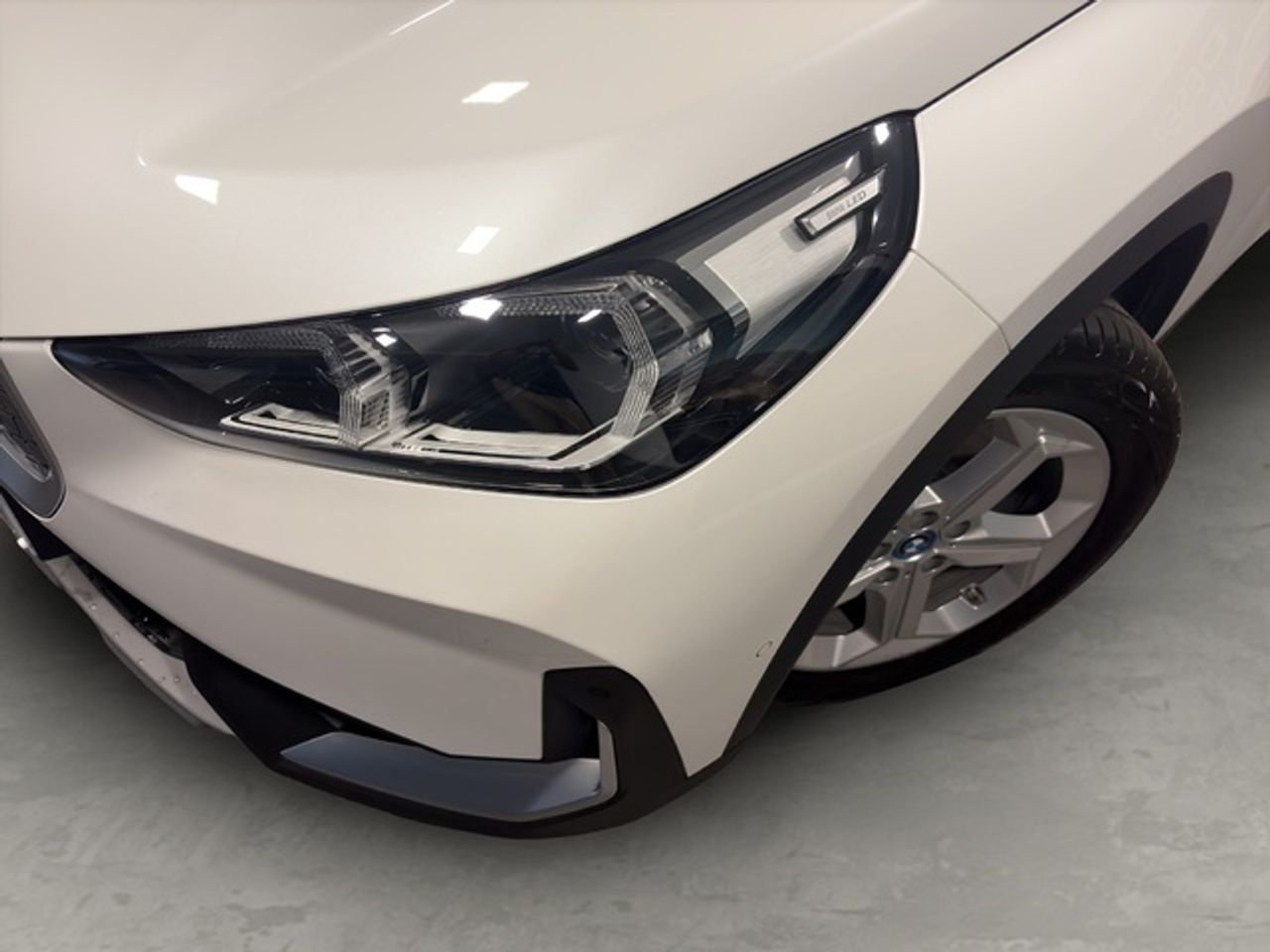 BMW iX1 xdrive30 230 kw (313 cv)  2026 Eléctrico - Foto 7