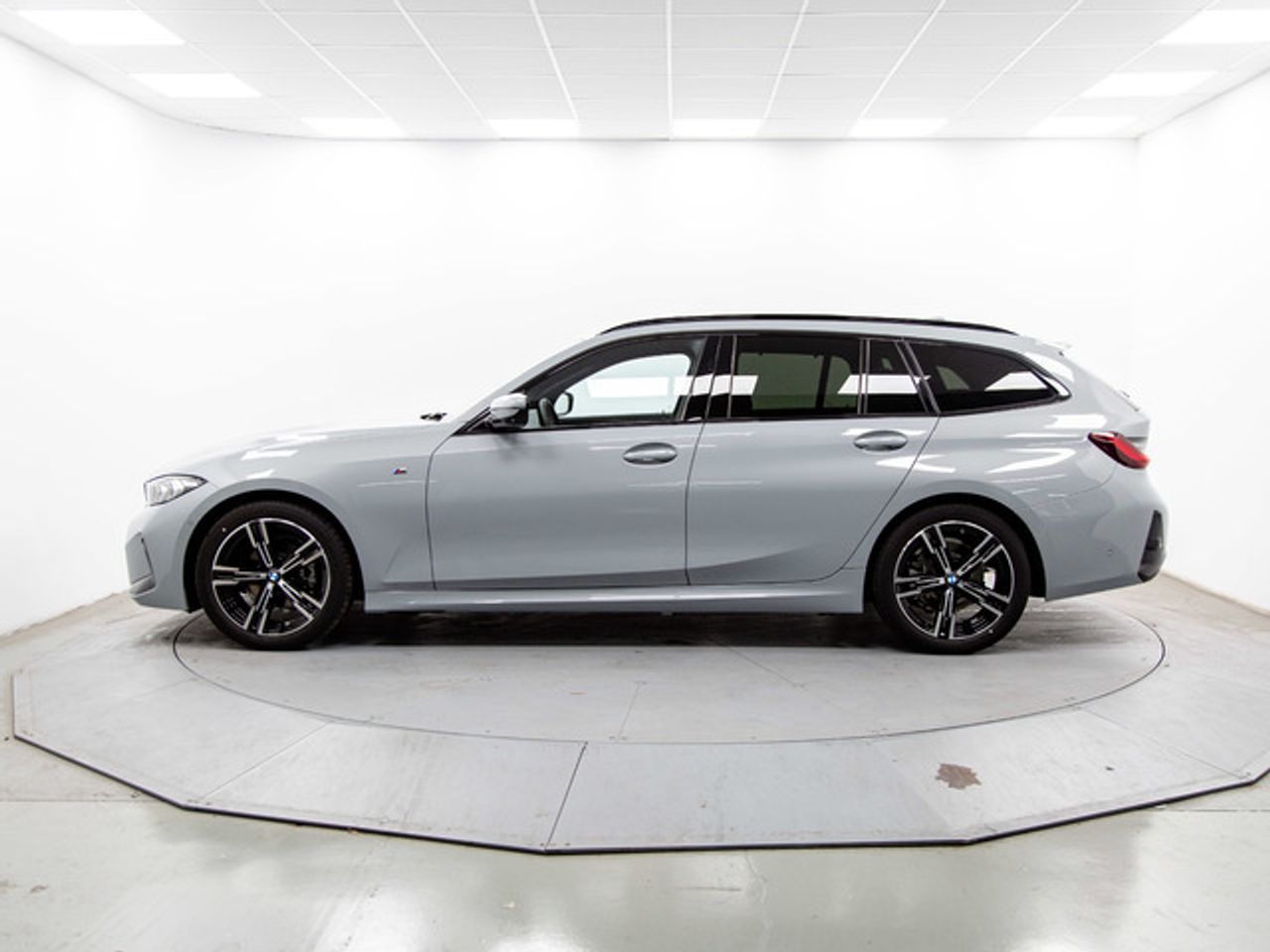 BMW Serie 3 318d touring 110 kw (150 cv)  2026 Diésel - Foto 4