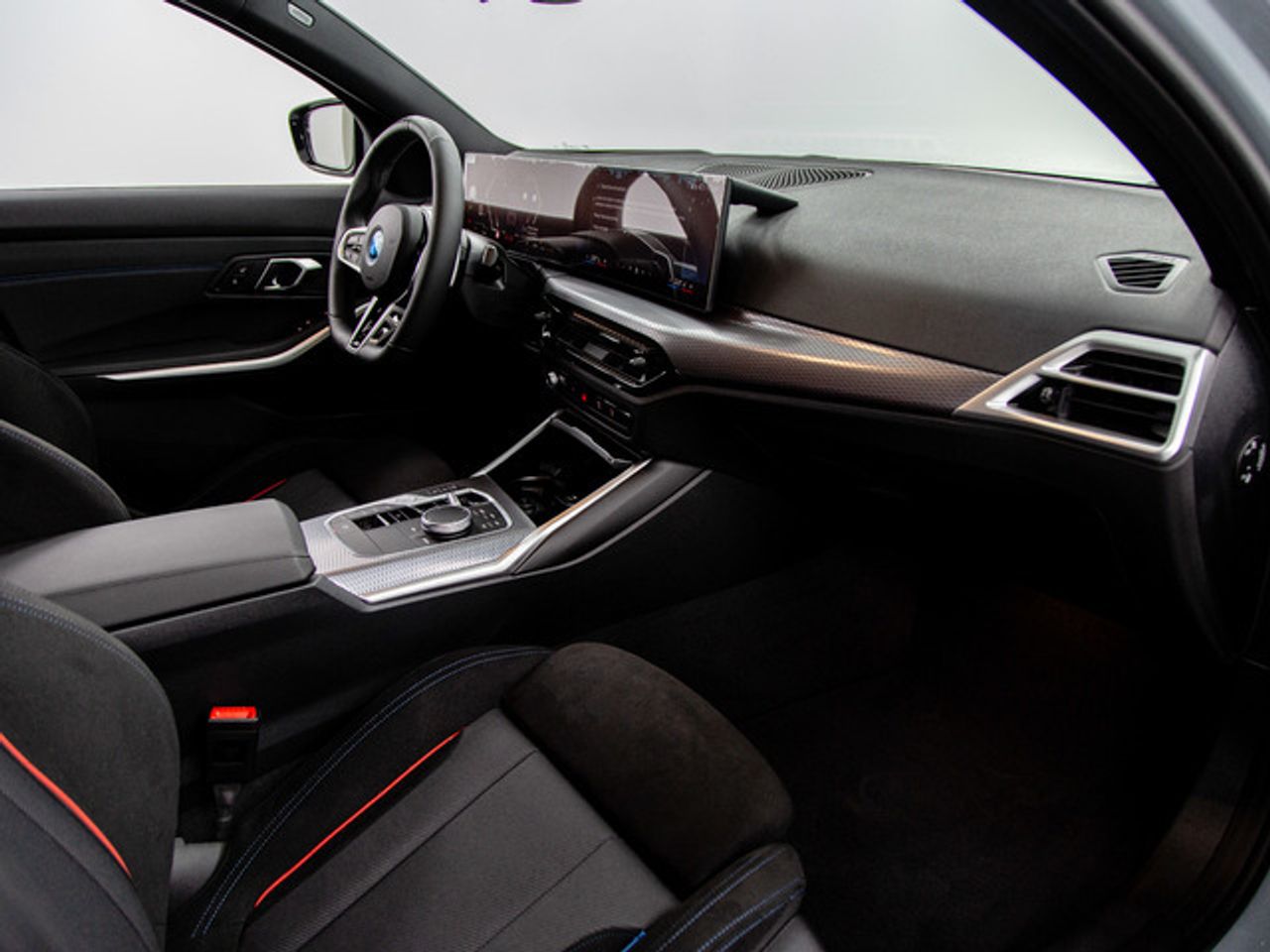 BMW Serie 3 318d touring 110 kw (150 cv)  2026 Diésel - Foto 9