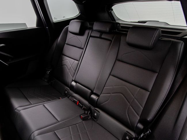 BMW iX1 edrive20 150 kw (204 cv)