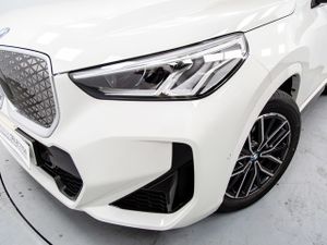 BMW iX1 edrive20 150 kw (204 cv)  2026 Eléctrico - Foto 11