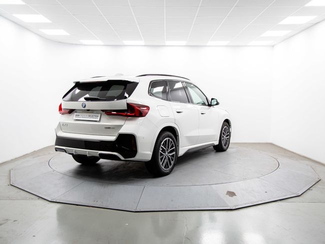BMW iX1 edrive20 150 kw (204 cv)