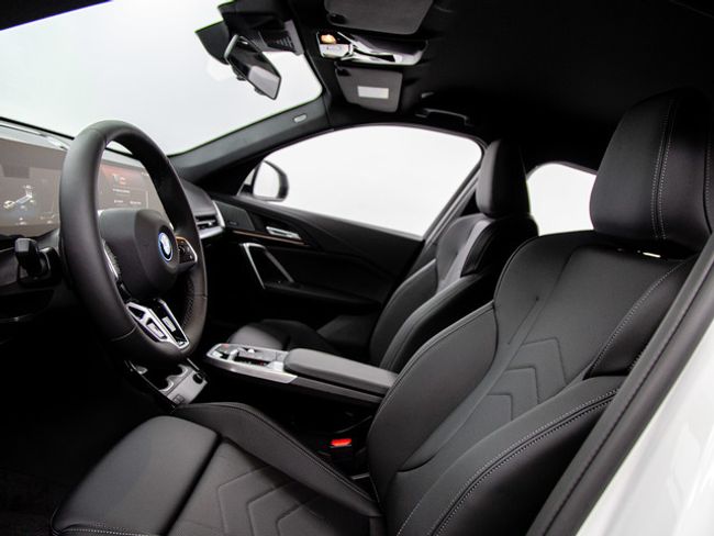 BMW iX1 edrive20 150 kw (204 cv)