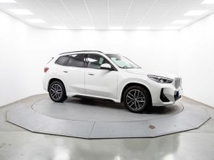 BMW iX1 edrive20 150 kw (204 cv)  2026 Eléctrico - Foto 25