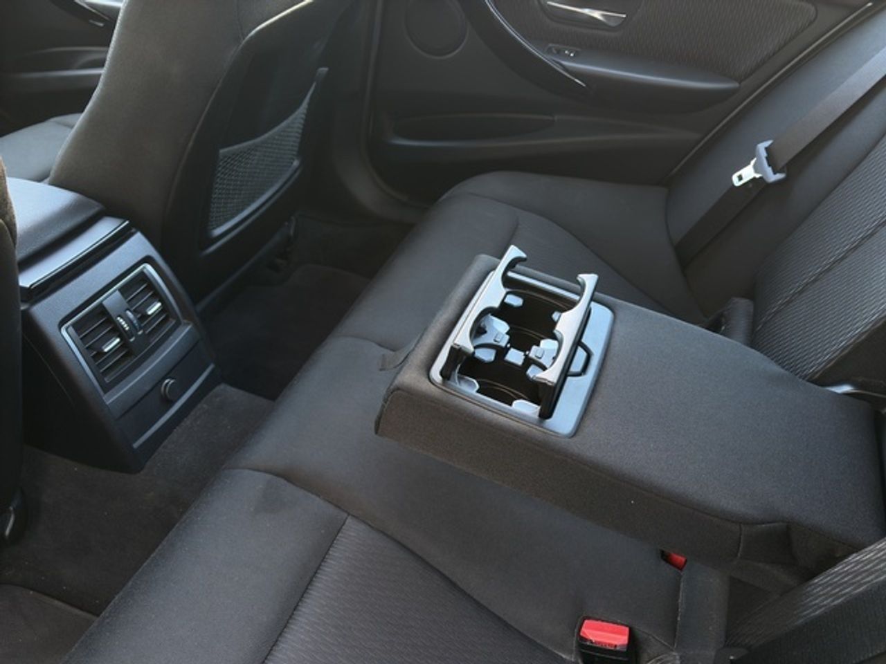 BMW Serie 3 318d business 110 kw (150 cv)  2020 Diésel - Foto 12