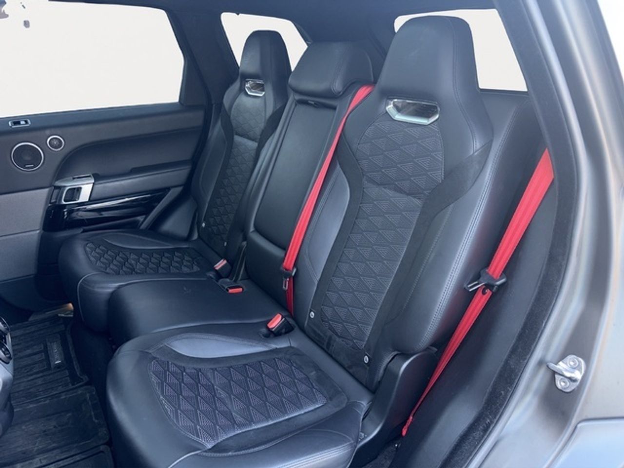 Land-Rover Range Rover Sport 5.0 v8 supercharged svr 423 kw (575 cv)  2020 Gasolina - Foto 10