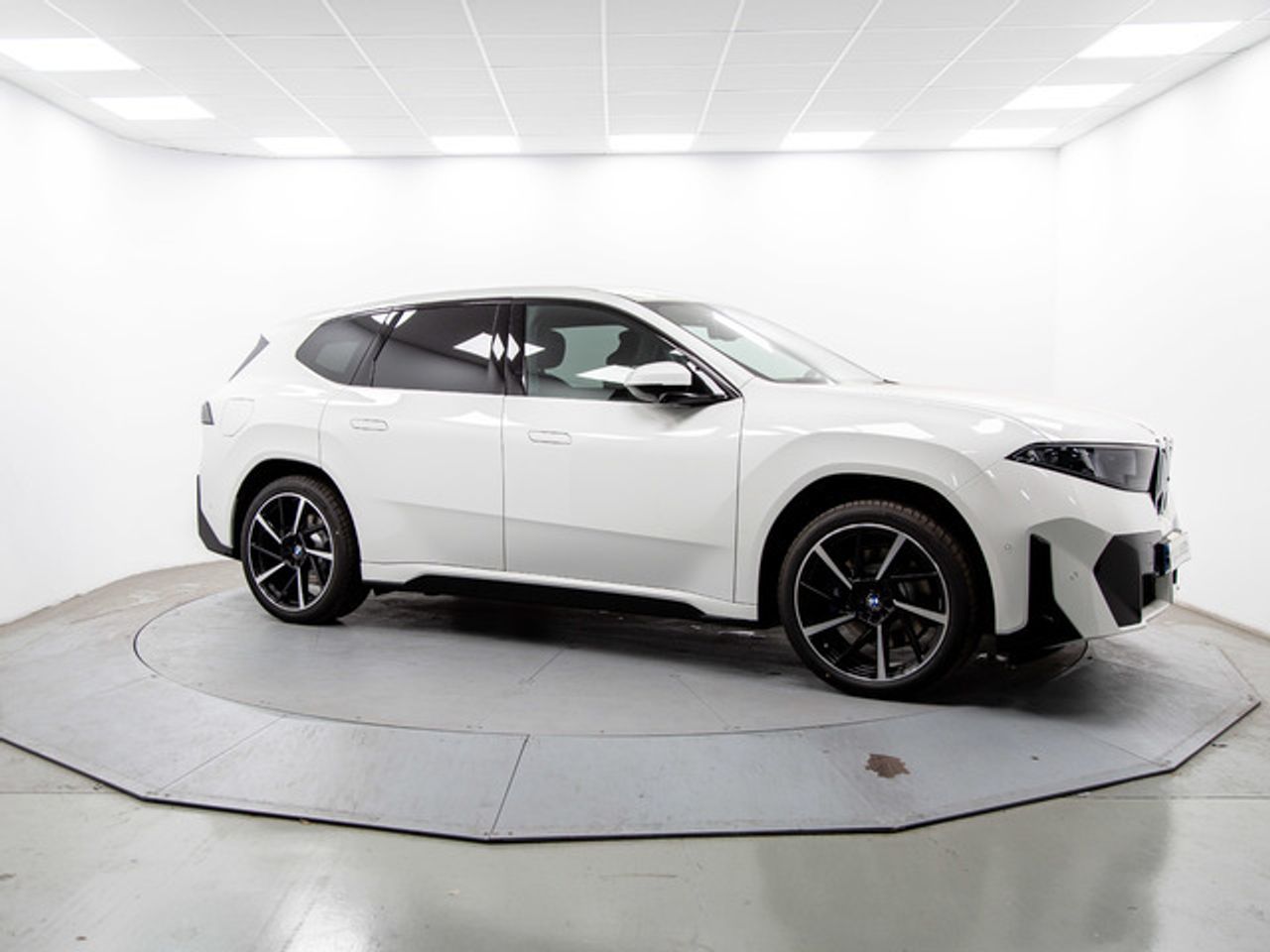 BMW iX3 40 235 kw (320 cv)  2026 Eléctrico - Foto 14