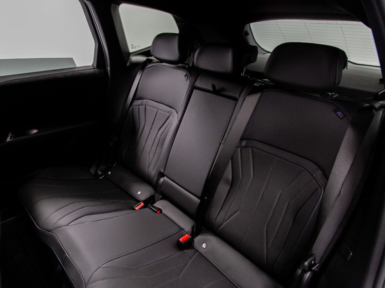 BMW iX3 40 235 kw (320 cv)  2026 Eléctrico - Foto 10