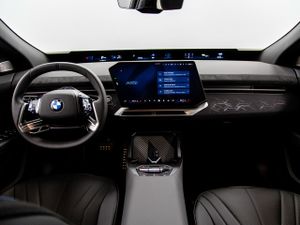 BMW iX3 40 235 kw (320 cv)  2026 Eléctrico - Foto 13