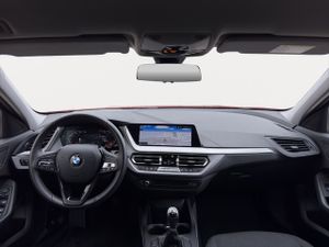 BMW Serie 1 118i 103 kw (140 cv)  2022 Gasolina - Foto 13