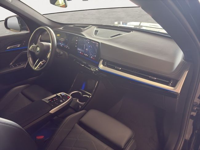 BMW iX1 edrive20 150 kw (204 cv)