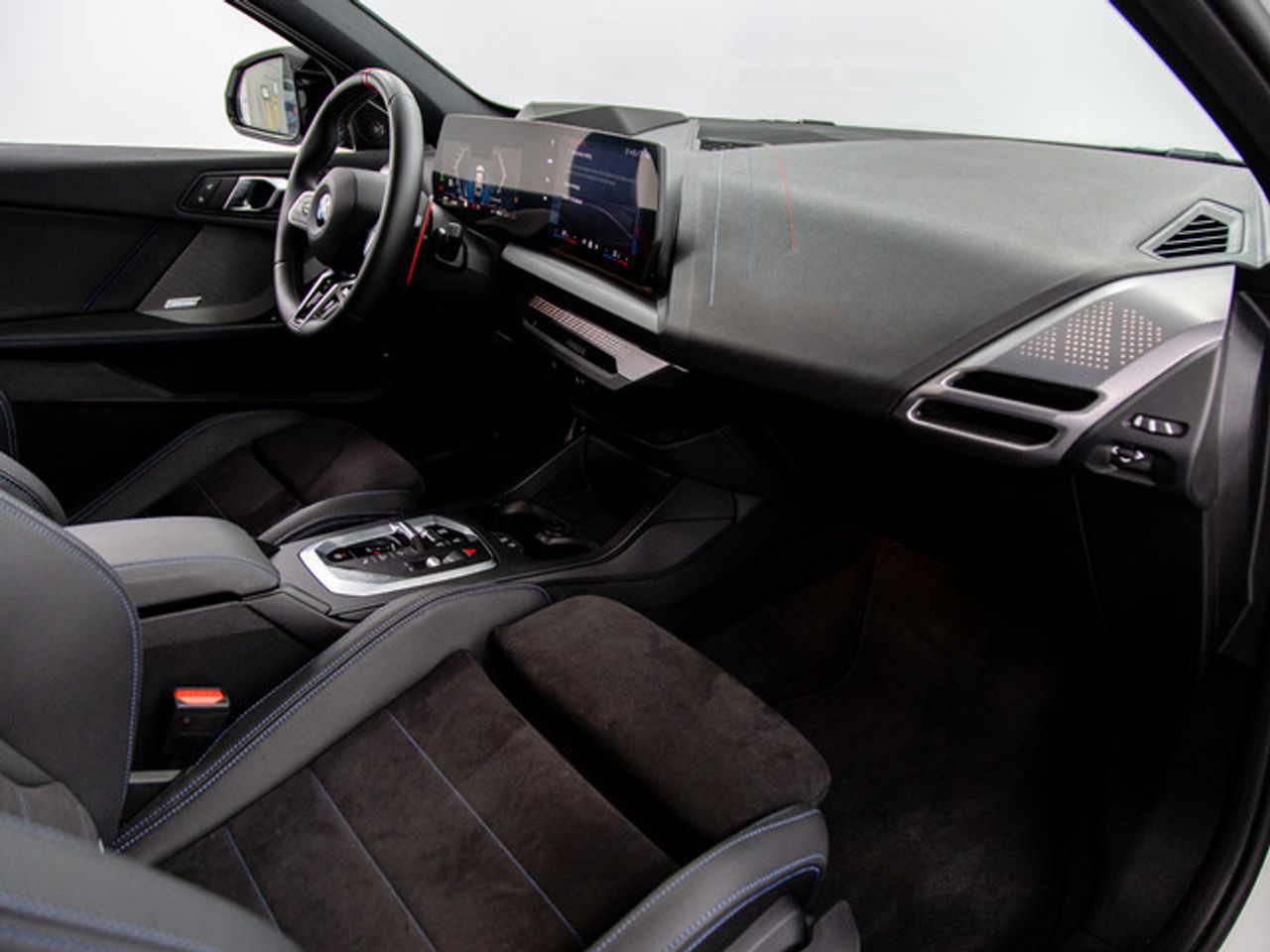 BMW Serie 1 m135i xdrive 221 kw (300 cv)  2025 Gasolina - Foto 9