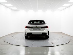 BMW Serie 1 m135i xdrive 221 kw (300 cv)  2025 Gasolina - Foto 9
