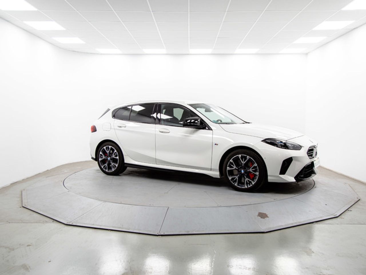 BMW Serie 1 m135i xdrive 221 kw (300 cv)  2025 Gasolina - Foto 14
