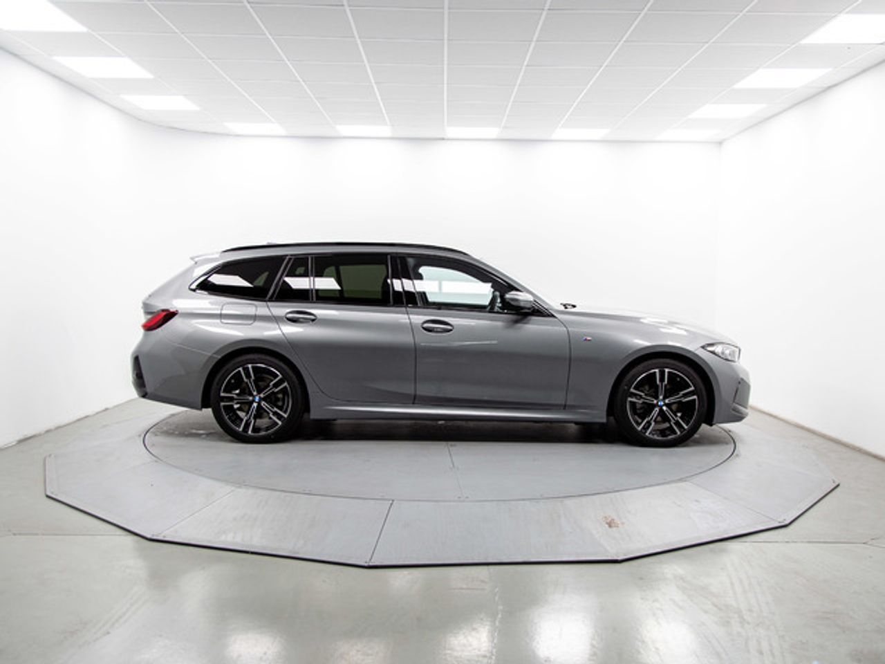 BMW Serie 3 320d touring 140 kw (190 cv)  2026 Diésel - Foto 13