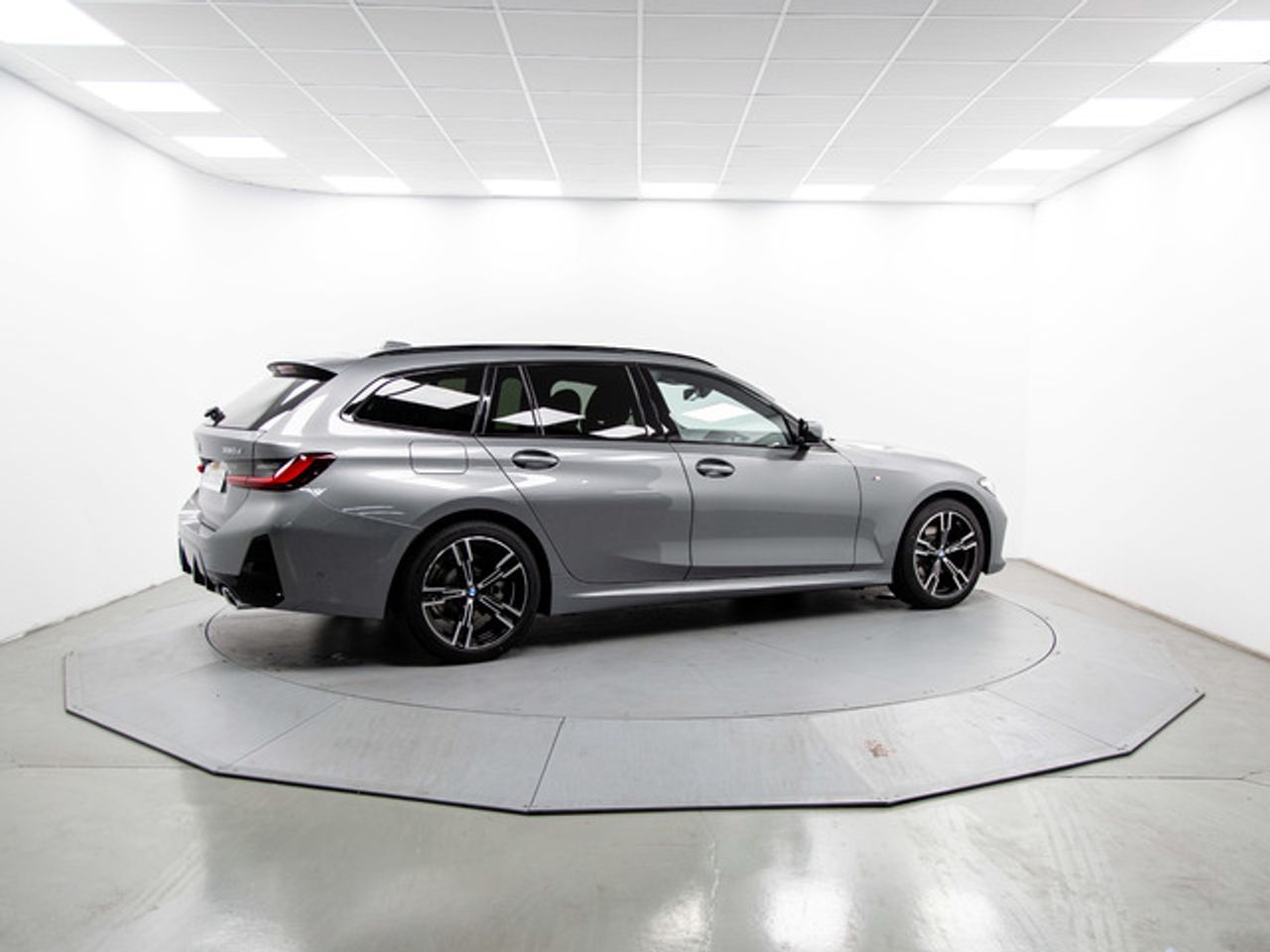 BMW Serie 3 320d touring 140 kw (190 cv)  2026 Diésel - Foto 12
