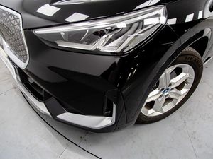 BMW iX1 edrive20 150 kw (204 cv)  2024 Eléctrico - Foto 11