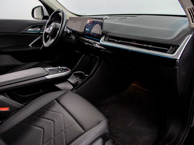 BMW iX1 edrive20 150 kw (204 cv)