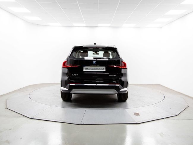 BMW iX1 edrive20 150 kw (204 cv)