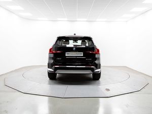 BMW iX1 edrive20 150 kw (204 cv)  2024 Eléctrico - Foto 9