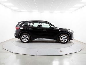 BMW iX1 edrive20 150 kw (204 cv)  2024 Eléctrico - Foto 23