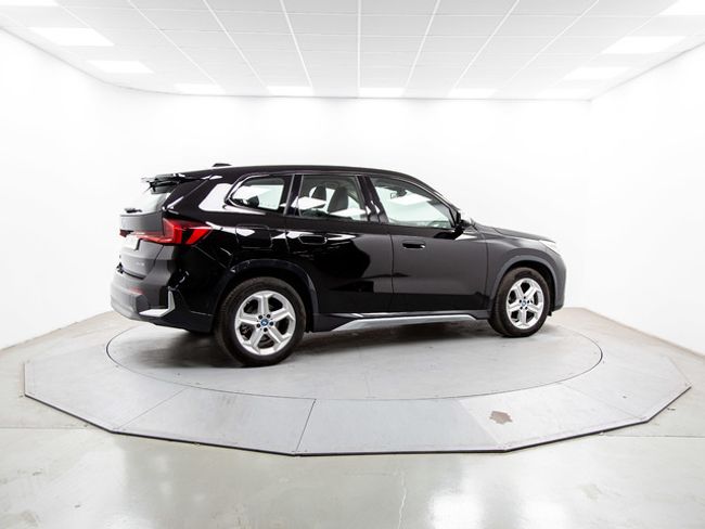 BMW iX1 edrive20 150 kw (204 cv)