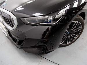 BMW Serie 5 550e xdrive 360 kw (490 cv)  2025 Híbrido (Gasolina) - Foto 11