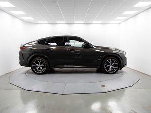 BMW X6 m60i xdrive 390 kw (530 cv)  2025 Gasolina - Foto 23