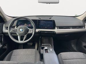 BMW X1 sdrive18d 110 kw (150 cv)  2024 Diésel - Foto 13