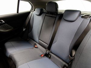 BMW Serie 1 120d 120 kw (163 cv)  2026 Diésel - Foto 17