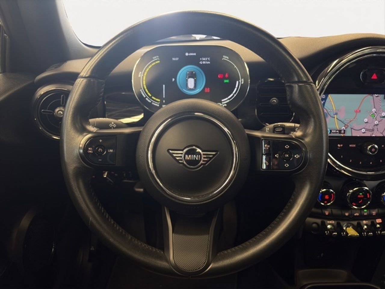 MINI Cooper se 135 kw (184 cv)  2022 Eléctrico - Foto 16