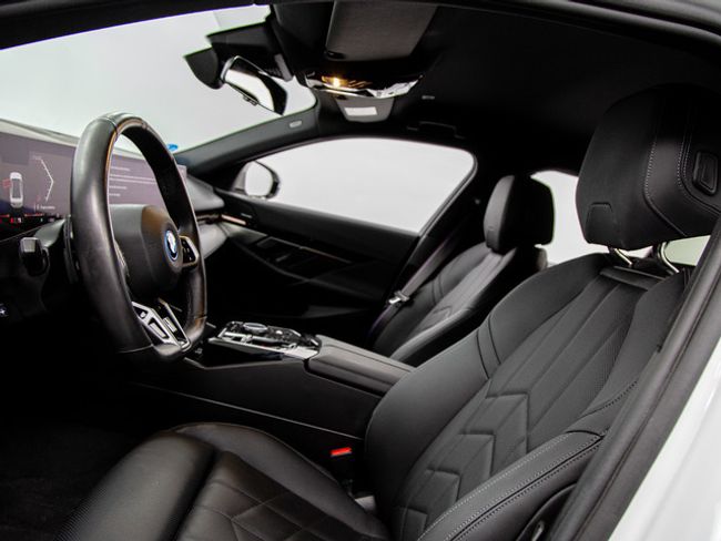 BMW Serie 5 530e 220 kw (299 cv)