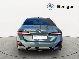 BMW i5 edrive40 250 kw (340 cv)  2025 Eléctrico - Foto 9