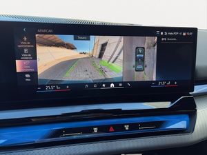 BMW i5 edrive40 250 kw (340 cv)  2025 Eléctrico - Foto 27