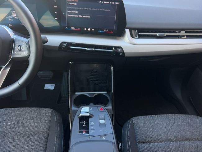 BMW iX2 edrive20 150 kw (204 cv)