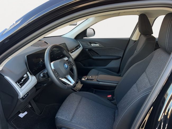 BMW iX2 edrive20 150 kw (204 cv)