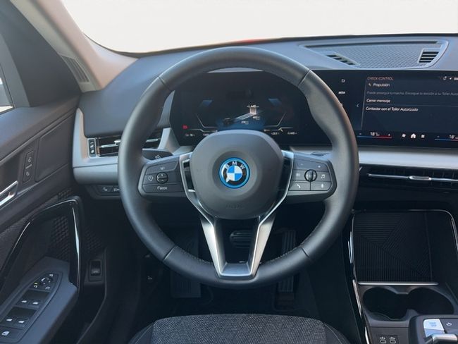 BMW iX2 edrive20 150 kw (204 cv)