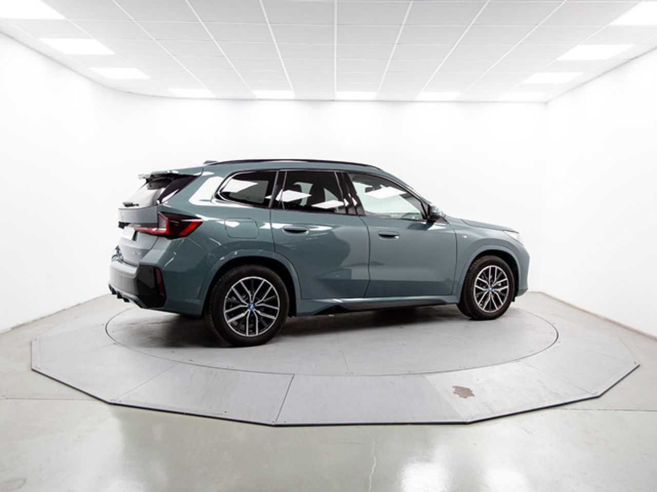 BMW X1 xdrive25e 180 kw (245 cv)  2025 Híbrido (Gasolina) - Foto 12