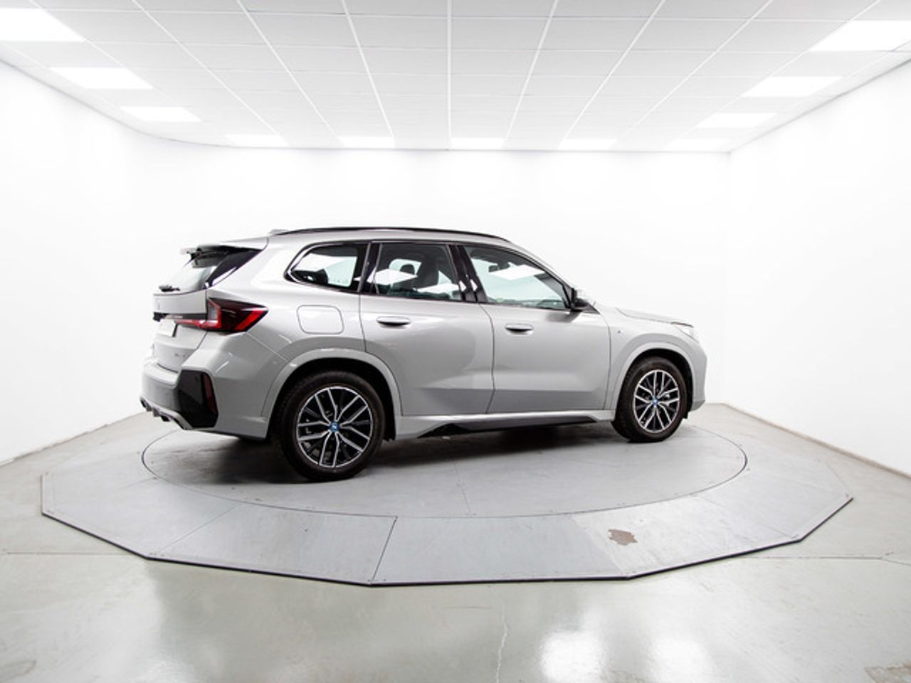 BMW X1 xdrive25e 180 kw (245 cv)  2025 Híbrido (Gasolina) - Foto 12