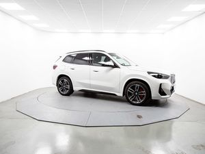 BMW iX1 edrive20 150 kw (204 cv)  2026 Eléctrico - Foto 25