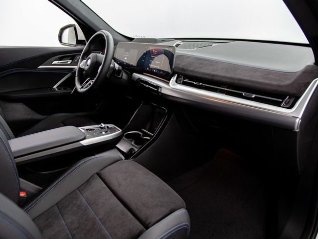 BMW iX1 edrive20 150 kw (204 cv)
