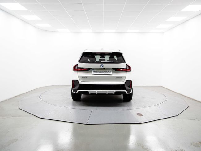 BMW iX1 edrive20 150 kw (204 cv)