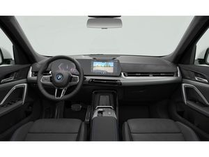 BMW iX1 edrive20 150 kw (204 cv)  2026 Eléctrico - Foto 7
