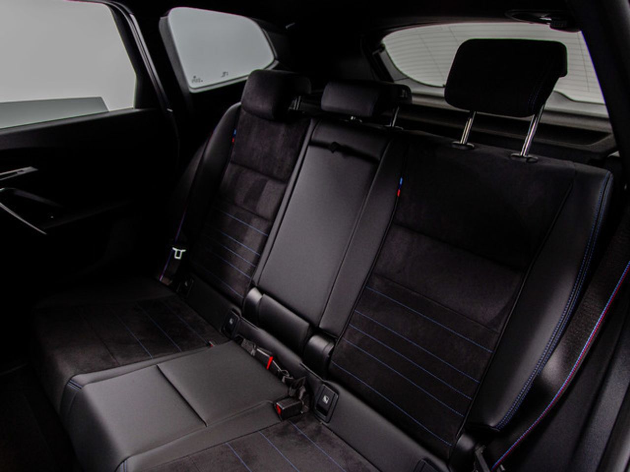 BMW iX1 edrive20 150 kw (204 cv)  2026 Eléctrico - Foto 10