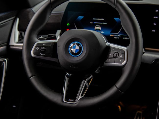 BMW iX1 edrive20 150 kw (204 cv)