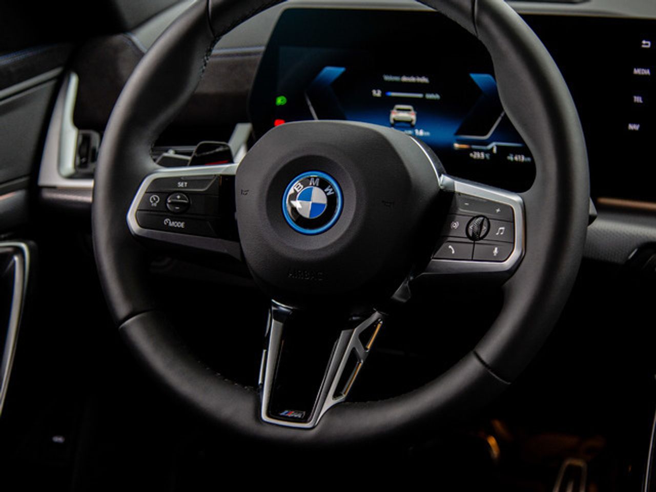 BMW iX1 edrive20 150 kw (204 cv)  2026 Eléctrico - Foto 16