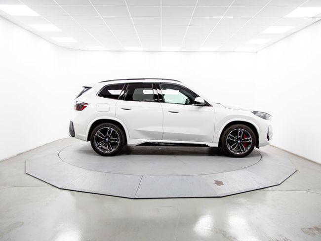 BMW iX1 edrive20 150 kw (204 cv)