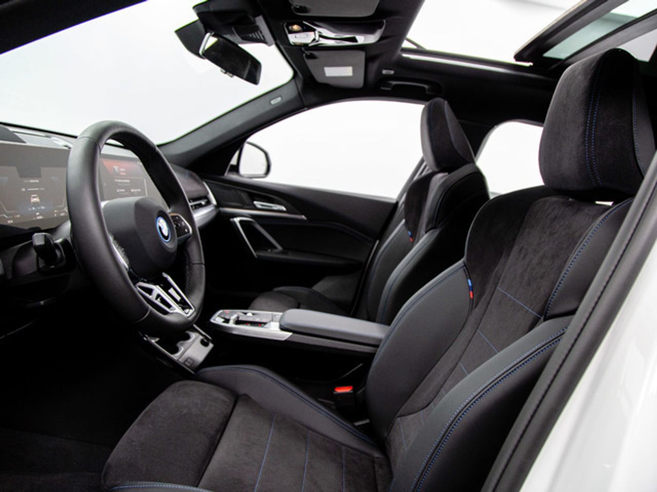 BMW iX1 edrive20 150 kw (204 cv)  2026 Eléctrico - Foto 15