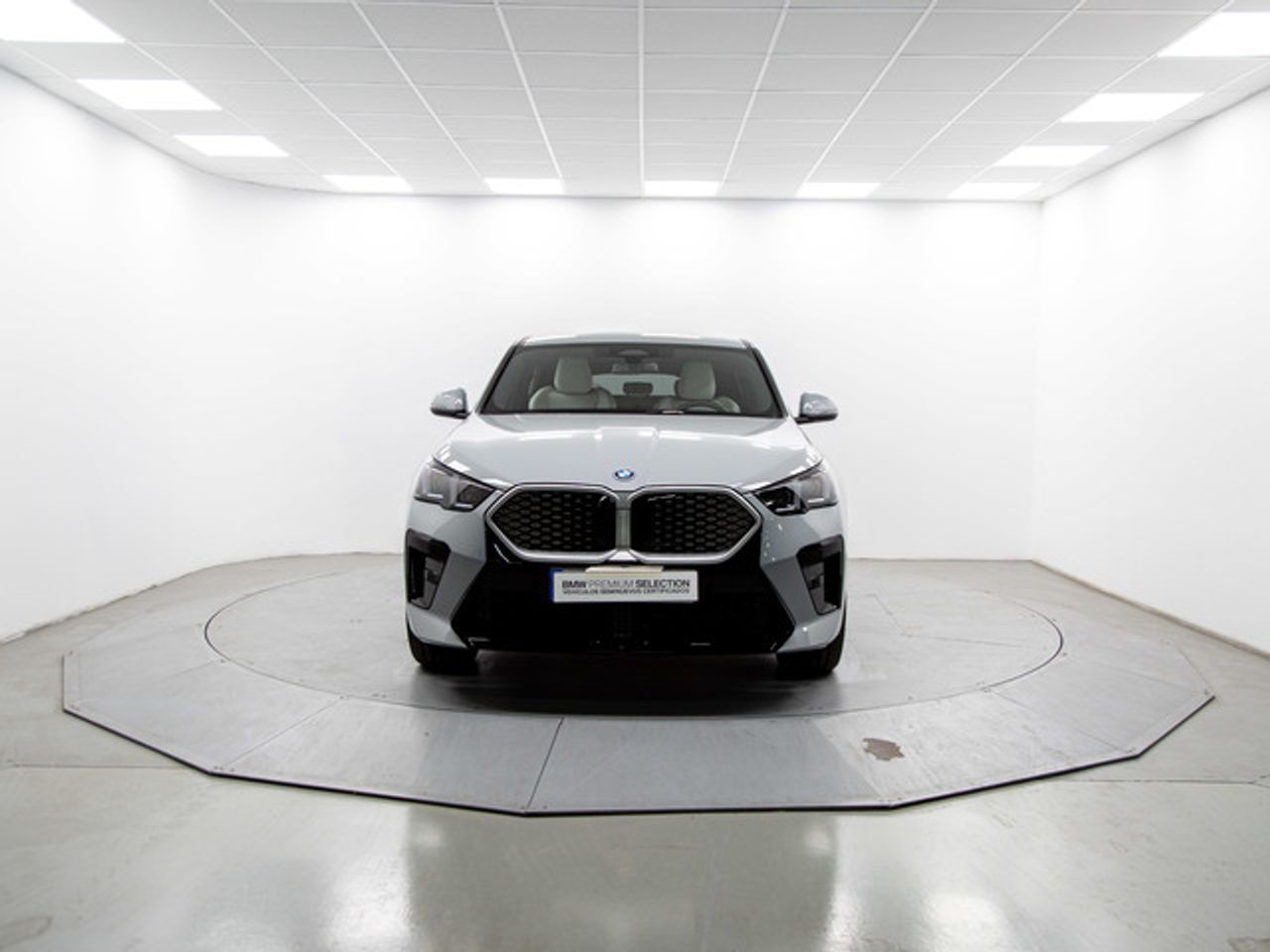 BMW iX2 edrive20 150 kw (204 cv)  2026 Eléctrico - Foto 3