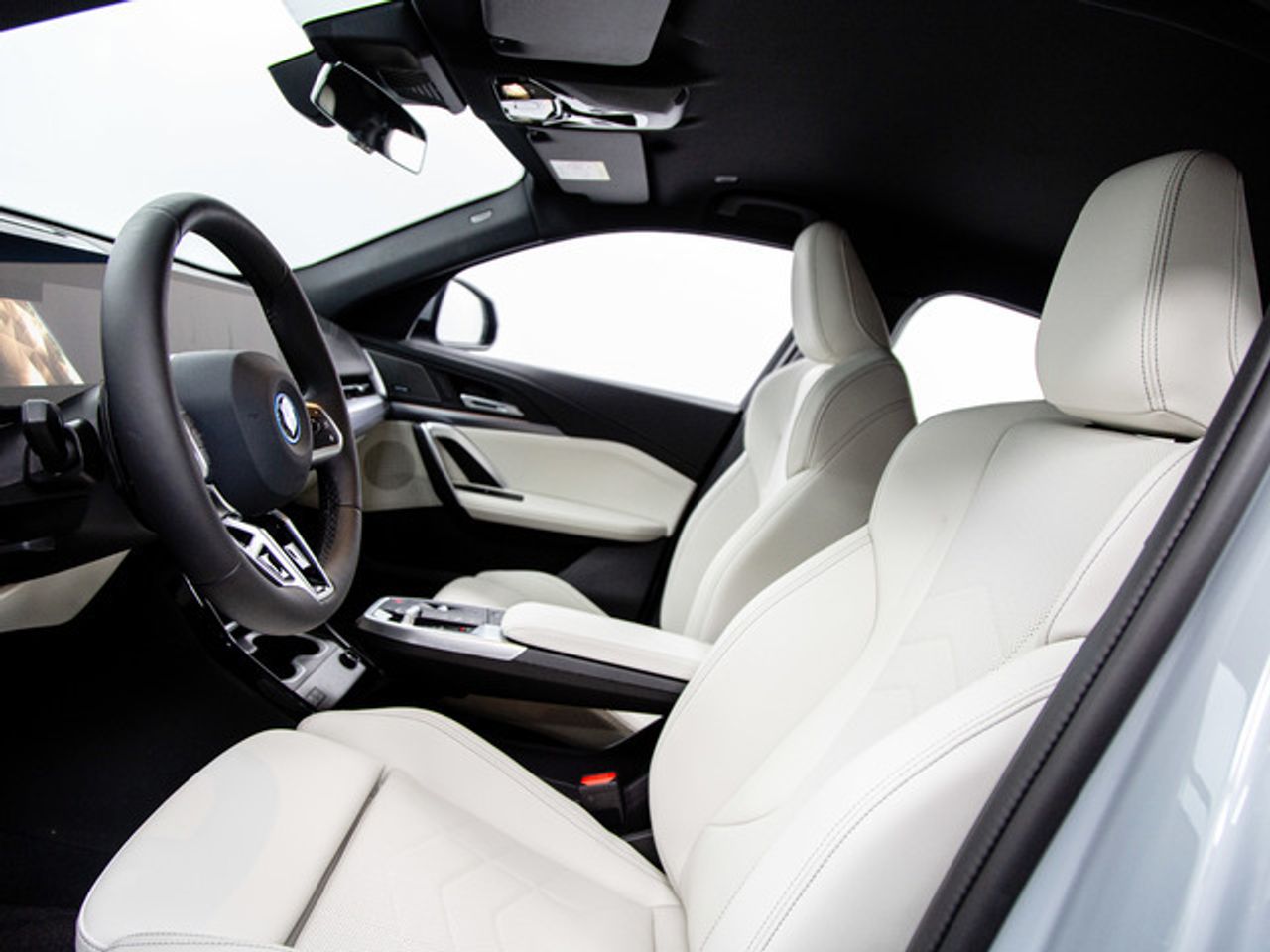BMW iX2 edrive20 150 kw (204 cv)  2026 Eléctrico - Foto 15